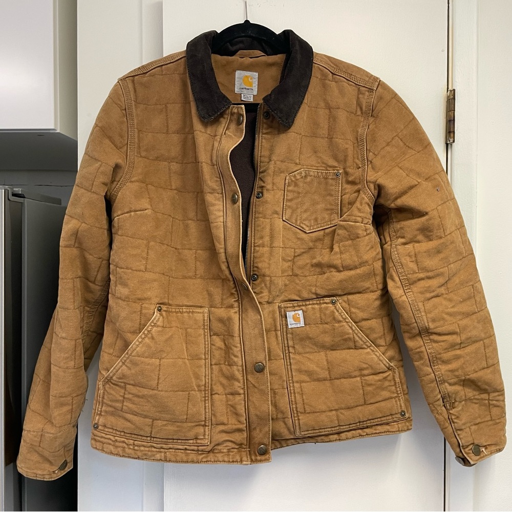 Carhartt women’s barn jacket tan quilted brick pattern worn once size M 8/10